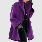 Oversized damesjas met zwarte contrasterende randen en ruime comfortabele snit