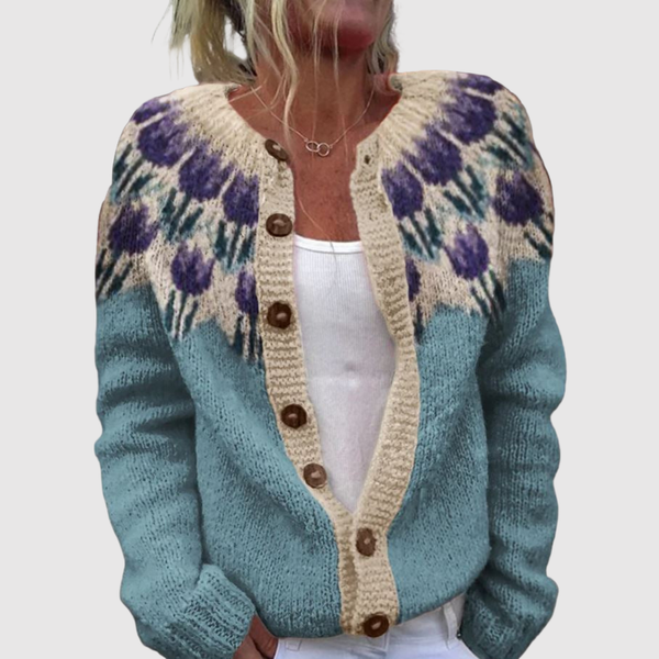 Zacht gebreid dames vest met Noors motief in contrastkleuren en knoopsluiting