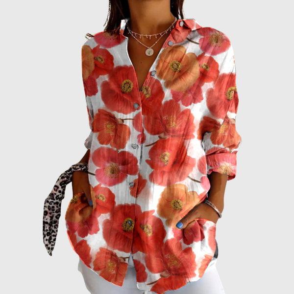 Comfortabele dames blouse met vrolijke print en ontspannen pasvorm die niet knelt