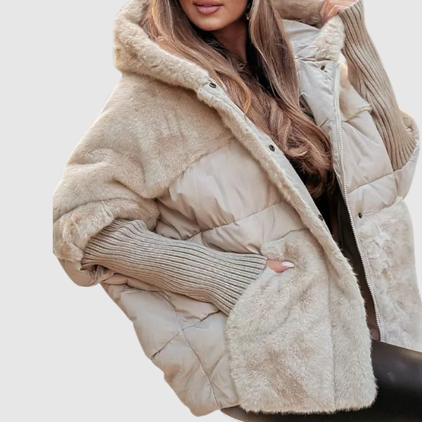 Kort pluizig teddy jasje met oversized pasvorm in zachte teddystof voor dames