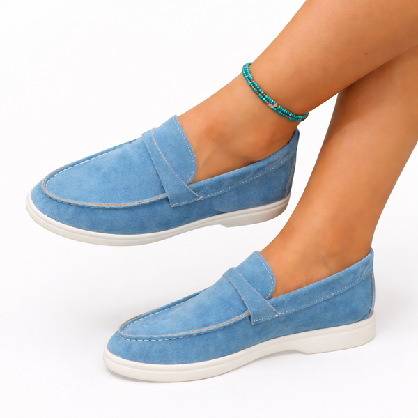 Casual dames mocassins in een effen neutrale kleur met zachte pasvorm en platte zool