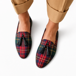 Tijdloze dames mocassins met fijne franjes over de wreef en een comfortabele platte zool