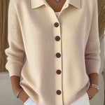Hester dames knoopvest met col