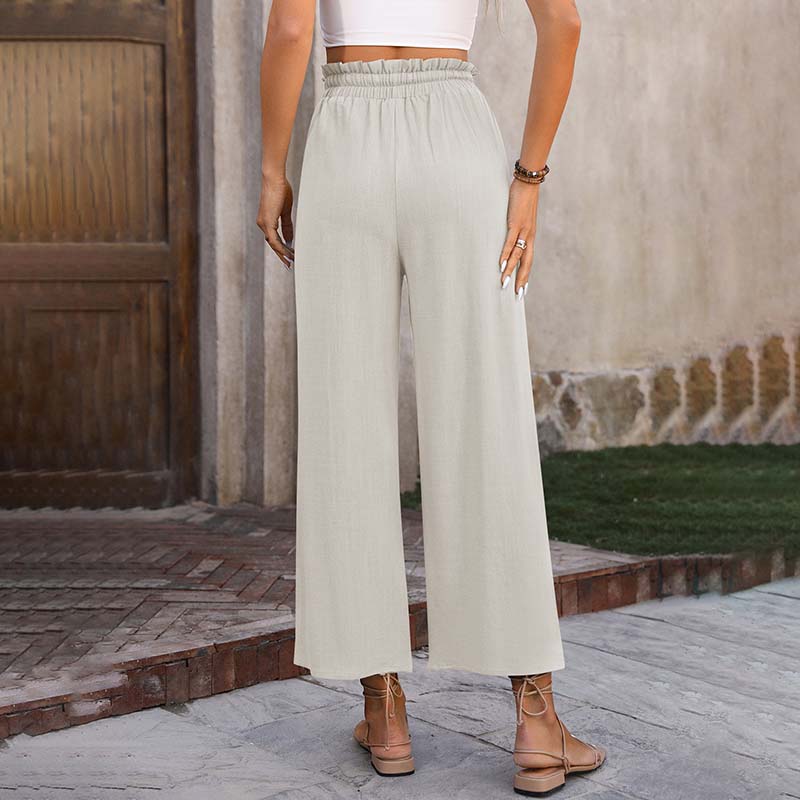 Luchtige loungebroek met wijde pijpen, koord in de taille en cropped lengte in een lichte tint