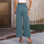Luchtige loungebroek met wijde pijpen, koord in de taille en cropped lengte in een lichte tint