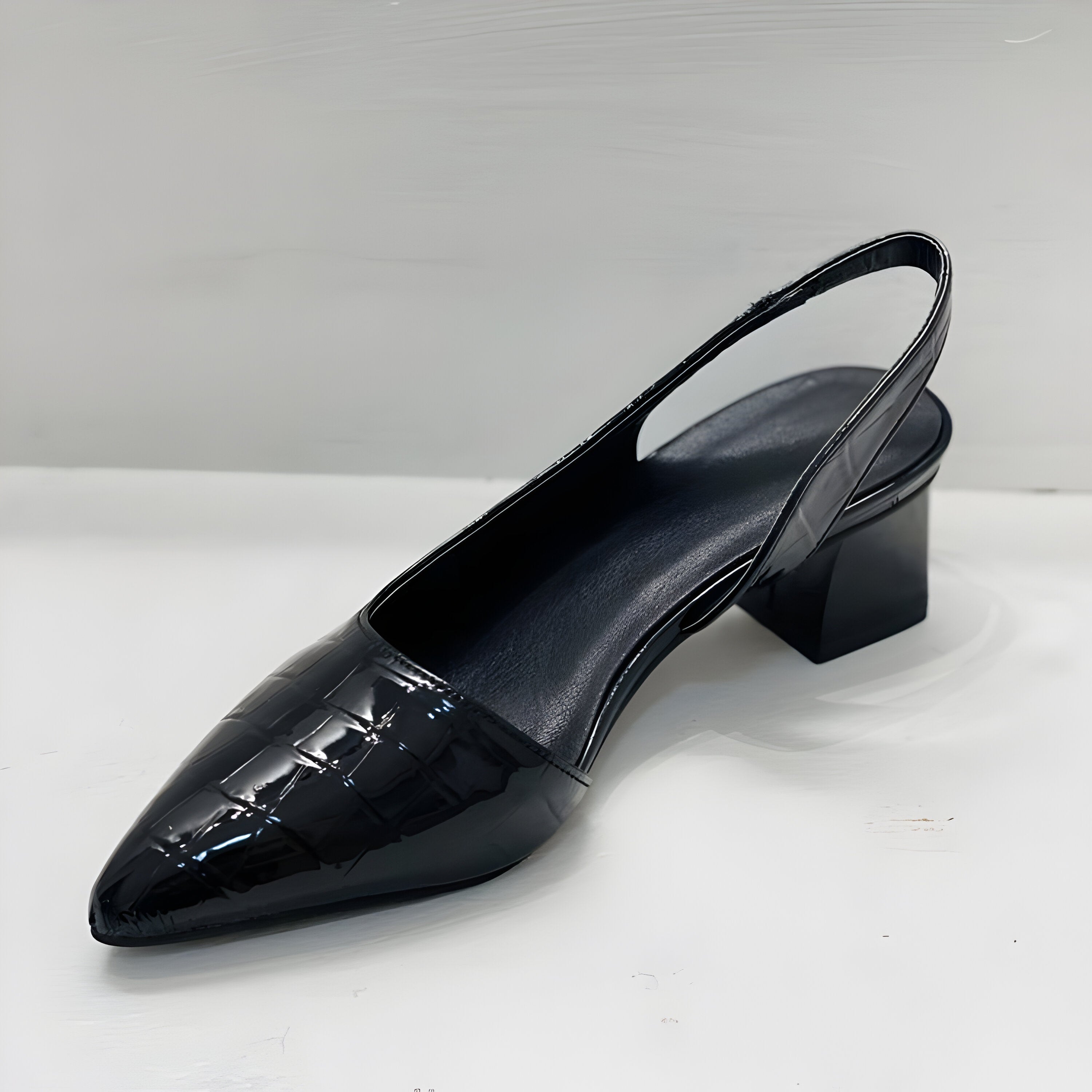 Comfortabele orthopedische dames hakken met brede teenbox en ergonomische zool