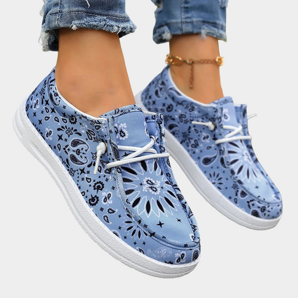 Ademende dames loafers met bohemian print in frisse kleuren en zachte binnenzool