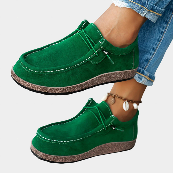 Ademende dames schoenen met bohemian print in frisse kleuren en zachte binnenzool