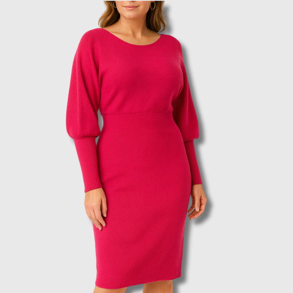 Elegante gebreide midi jurk met zachte blousontop en slanke gebreide rok